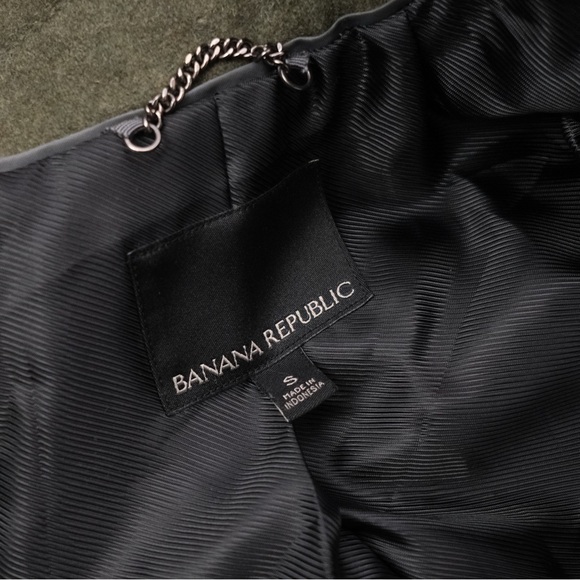 Banana republic green and black wool blend flocked hem pea coat. Size S - Picture 7 of 9